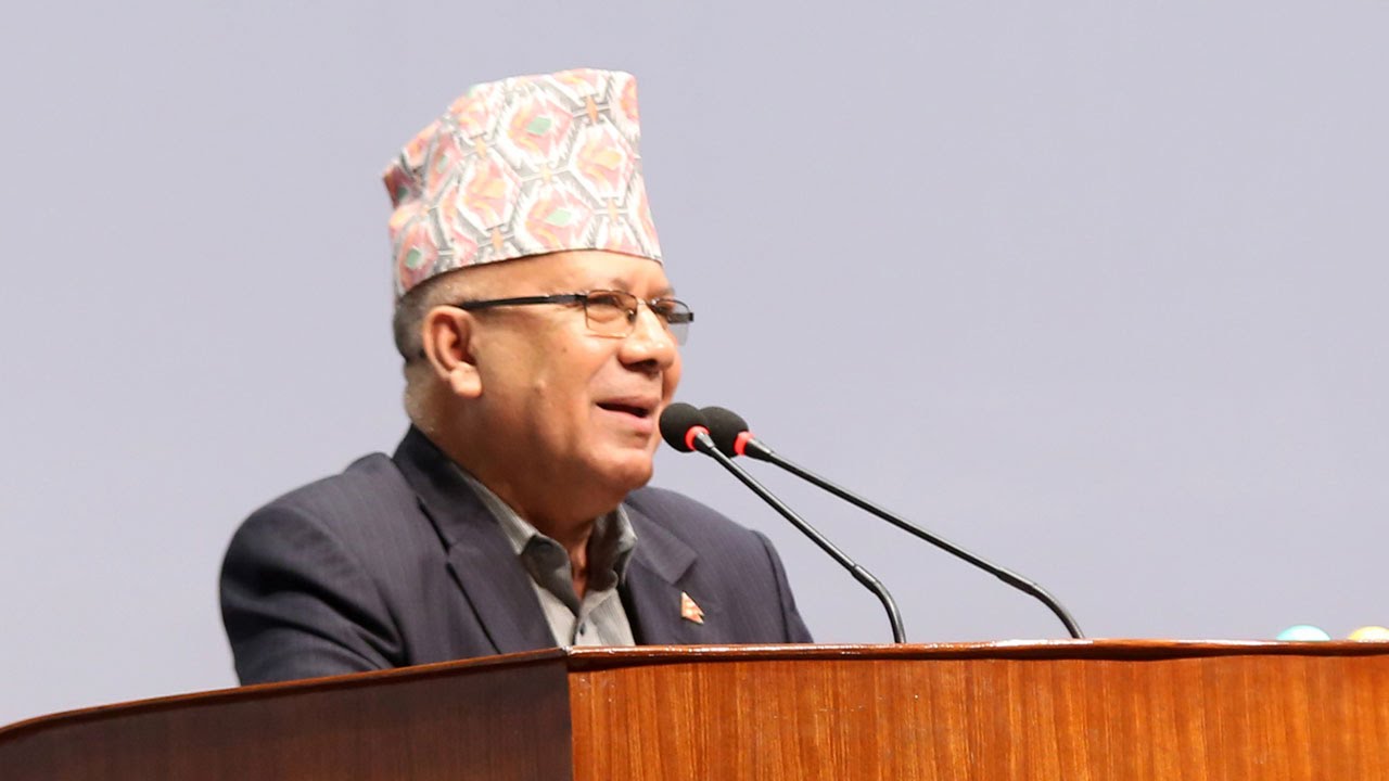 कहाँ हुनुहुन्छ गृहमन्त्री ? संसदमा माधव नेपालको प्रश्न ।