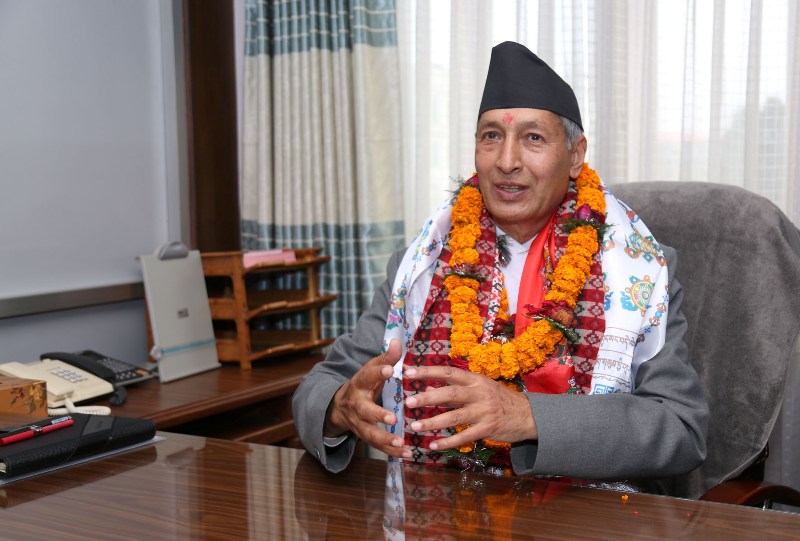 अर्थमन्त्रीको मुठीमा अर्थतन्त्र, बजार पुँजीकरण ८ खर्बले घट्याे